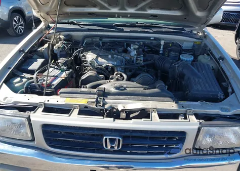 1997 Honda Passport Ex/Lx from USA, damaged, VIN 4S6CM58V9V4409079